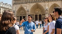 Notre Dame Guided Tour w/ Reserved Fast Access