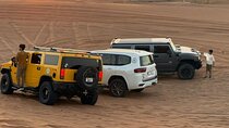 Sharing Land Cruiser Desert Safari with BBQ Dinner Buffet