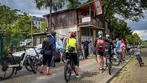 Berlin: Experience the Alternative Kreuzberg on a Bike Tour