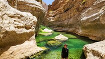Wadi Shab and Bimmah Sinkhole Full-Day Adventure