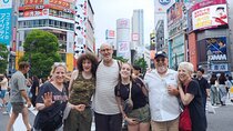 Tokyo: Private Walking Tour with a Local Gen Z Guide
