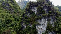 Lan Ty Expedition Abseiling the Eye of God Mountain Snail Cave