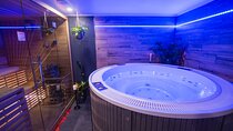 Private Spa with Jacuzzi and Sauna