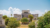 Private Tour to Tulum and Swimming with Turtles in Akumal