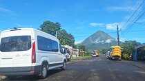 Shuttle from Juan Santa Maria(San Jose)Airport to La Fortuna