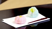 Tea and Japanese Sweets-making Experience
