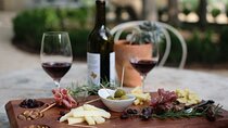 Taste of Montmartre: Food Tour & Visit to Sacré-Cœur, Paris