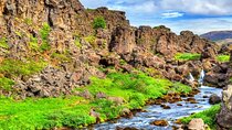 Private Golden Circle Tour Thingvellir, Gullfoss and Geysir