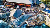 Negril Beach and Ricks Cafe with Free Shopping from Montego Bay