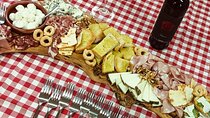 Tuscan Olive Oil and Cheese Tasting Tour with San Gimignano