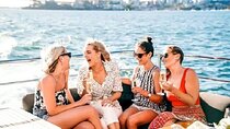 Private Birthday Boat to Dolphin House, Lunch & Transfer–Hurghada