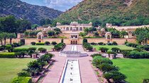 Colors of Jaipur: Sightseeing & Shopping Tour from Delhi