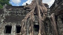 Temples and Waterways 2 Day Angkor Wat and Tonle Sap Tour