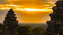 ( Free eSim) Classic Angkor Wat Full Day with Sunset Tour