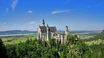 Round trip from Munich to Neuschwanstein castle in a private car