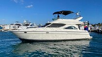 50ft 1 Hour FREE | Miami Yacht Rental | 2 to 6 Hours | 13 People