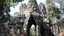 3 Day Angkor Wat Floating Village and Kulen Tour