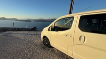 Private Transport to Santorini Highlights with local driver