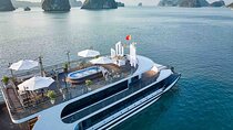 Ha Long Bay Day Tour from Hanoi with Limousine and Cruise