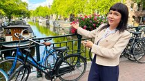 Private Amsterdam Historical Walking Tour, local Dutch guide