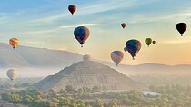 Balloon Flight over Teotihuacan with Breakfast and Pyramids Tour