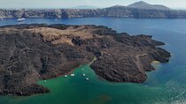 Santorini Full Day Tour and Sunset in Oia village