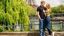 Paris: Your Own Private Photoshoot at the Eiffel Tower