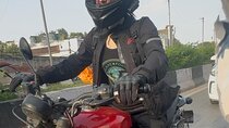 Private Royal Motorbike and Walking Tour in Delhi