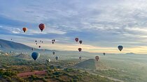 Balloon Flight + Breakfast in a cave + Pick up CDMX + Pyramids