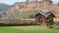 Golden Triangle 2-Day Tour to Taj Mahal, Agra and Jaipur from Delhi by Rail