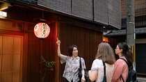 Kyoto Geisha District Walking Tour in Gion