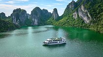 Halong Bay Day Tour: Luxury Cruises, Jacuzzi and Buffet Lunch