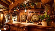 Hobbiton Movie Set and Waitomo Glow Worm Caves Tours Private SUV