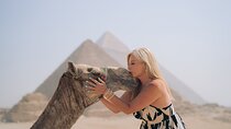 2 hrs Unique Photo session (PhotoShoot) at the Pyramids of Giza