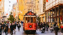 From Streets to Minarets An Istanbul Stroll