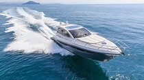 Private Tour of Cancun to Isla Mujeres by 45-foot Yacht. 