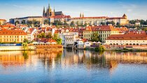Private door-to-door transfer from Krakow to Prague