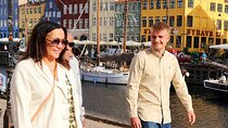 Small group walking tour with coffee, cake & culture