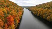 Fall Foliage Day Trip from Boston to the Mohawk Trail with Stops