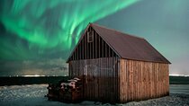 Premium Private Northern Lights Tour with hot chocolate & sweets