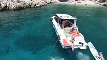 Red rocks & Hells' islands private getaway tour