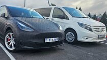 Keflavik Airport: One-way Private Transfer to/from Reykjavik