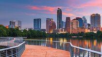 Private Scavenger Hunt Tour in Downtown Austin