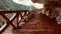 Rishikesh: Mini Gartang Gali Guided Half-Day Trek with Transfers