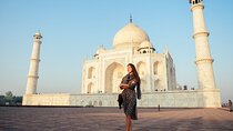 From Jaipur: Taj Mahal Sunrise with Agra Fort Tour with Lunch