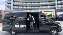 Private Vancouver to Kelowna and Wineries Day Trip