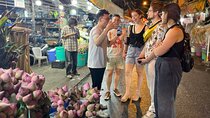 Ho Chi Minh City: Local Food Tour by Scooter with Vegan Option