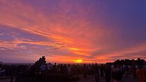 Bakheng Sunset Private Small Tour