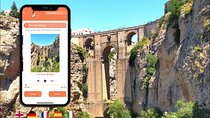 Essential Round Self-guided tour created by a local Official Guide