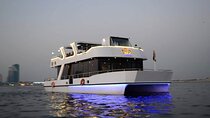 Dubai New Years Luxury Yacht Cruise and Burj Khalifa Fireworks
